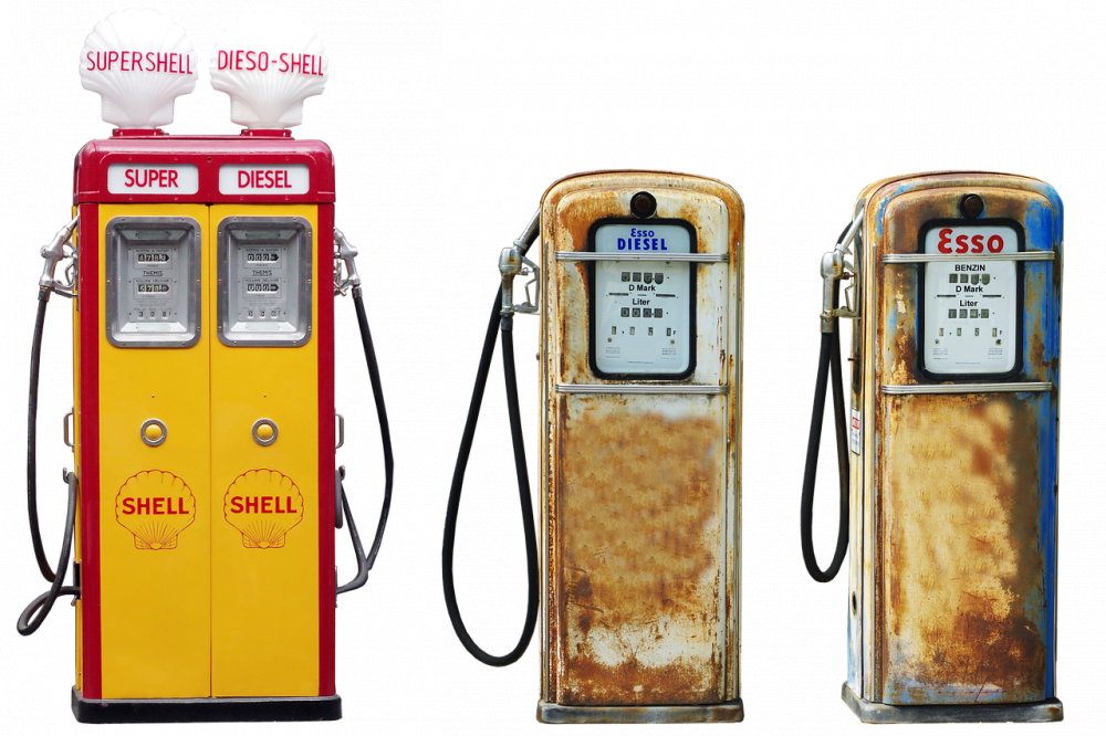 Elbil eller bensinbil: En grundlig genomgång och jämförelse